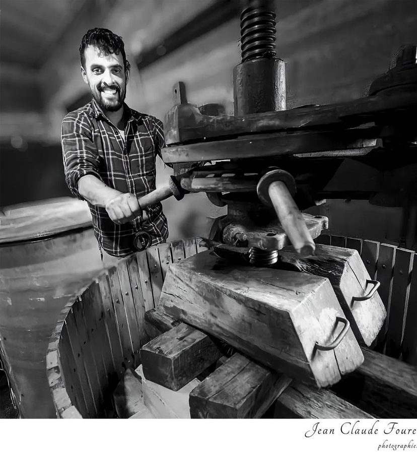 Pressoir en bois vertical pour extraire les jus en douceur